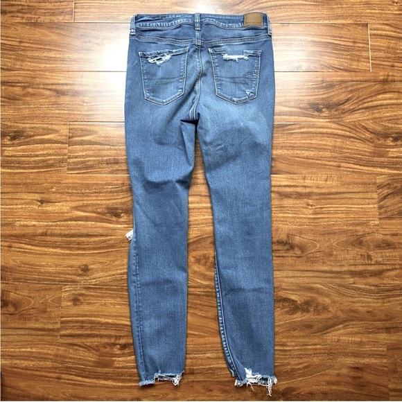 Women’s American Eagle Highest Rise Distressed Jeggings Medium Blue size 10 Long - Picture 4 of 7